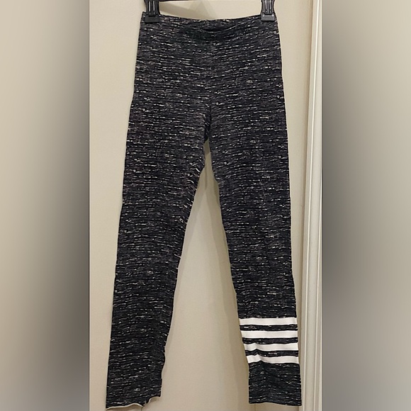😊Girls Old  Navy legging,nice design with white accents, Bundle Deals! - Picture 1 of 3